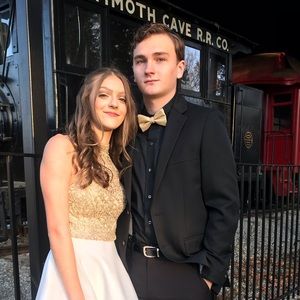 Meet your Posher, Macy